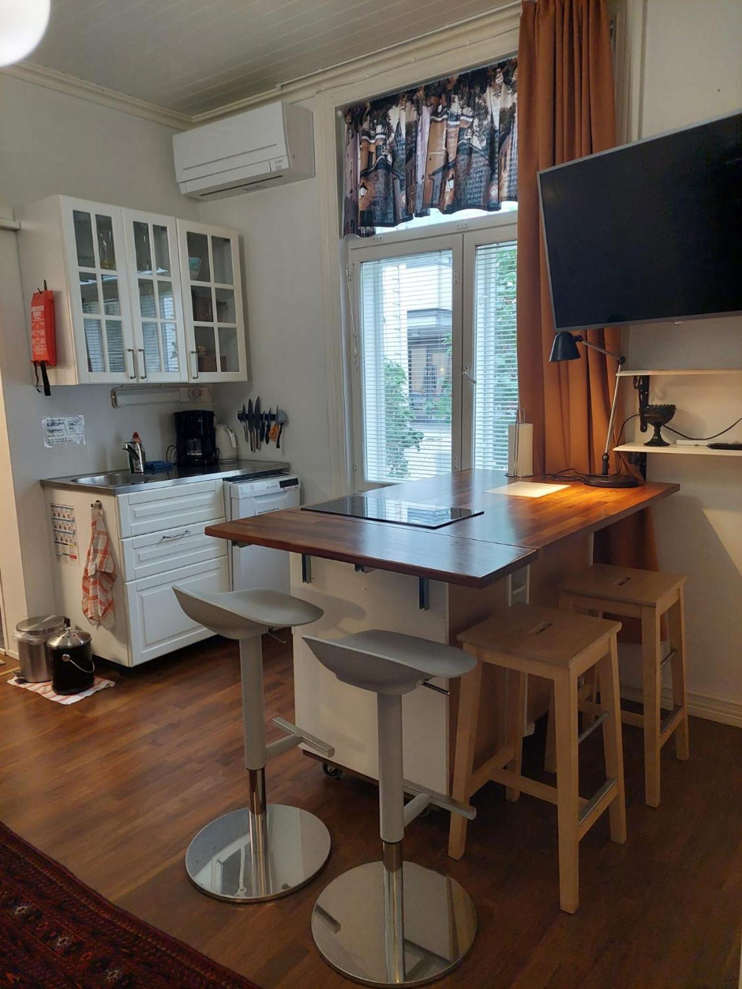 Remontoitu Asunto Vanhassa Talossa - Renovated Apartment At The Heart Of Турку Екстериор снимка