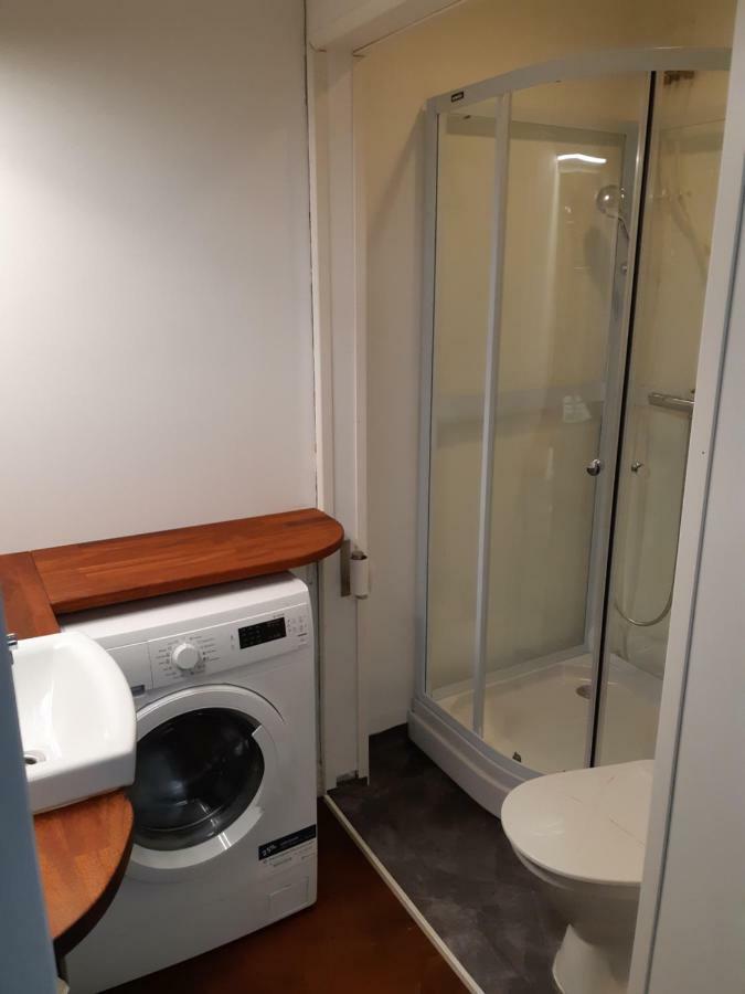 Remontoitu Asunto Vanhassa Talossa - Renovated Apartment At The Heart Of Турку Екстериор снимка